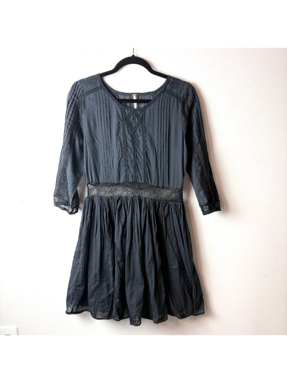 FREE PEOPLE Womens Size Medium Black Lace Boho Goth Cotton Dress